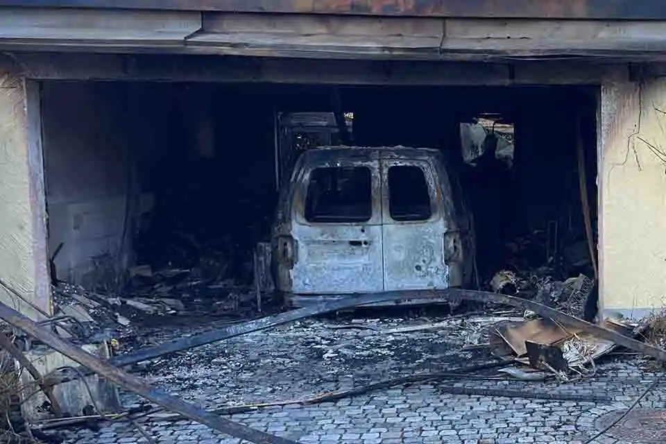 Garage Brandschaden Sanierung Augsburg