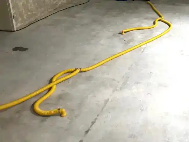 Dämmschichttrocknung Löschwasser Brandschaden München Feuchtigkeit