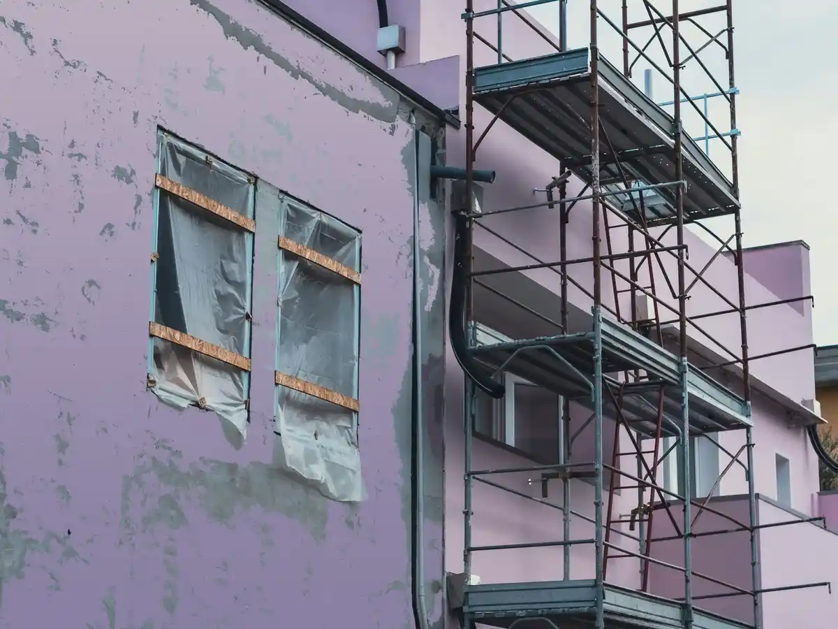 Fassadenrenovierung Hagelschaden München Unwetter Reparatur